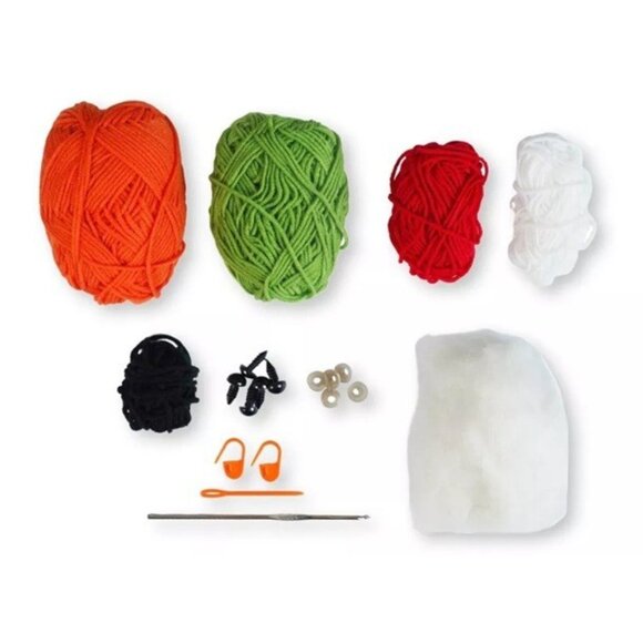 Bullseye's Playground™ 2ct Crochet Set Kit Amigurumi: Frog/Fox - Picture 12 of 13